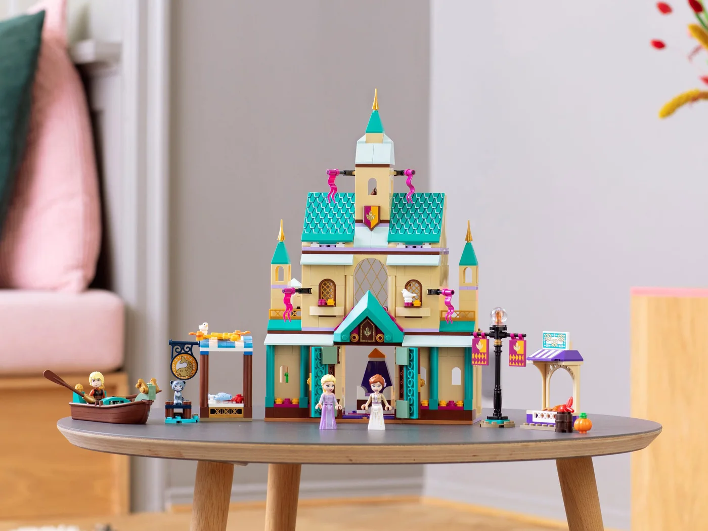 LEGO® Disney 41167 Il villaggio del castello di Arendelle - vue 4