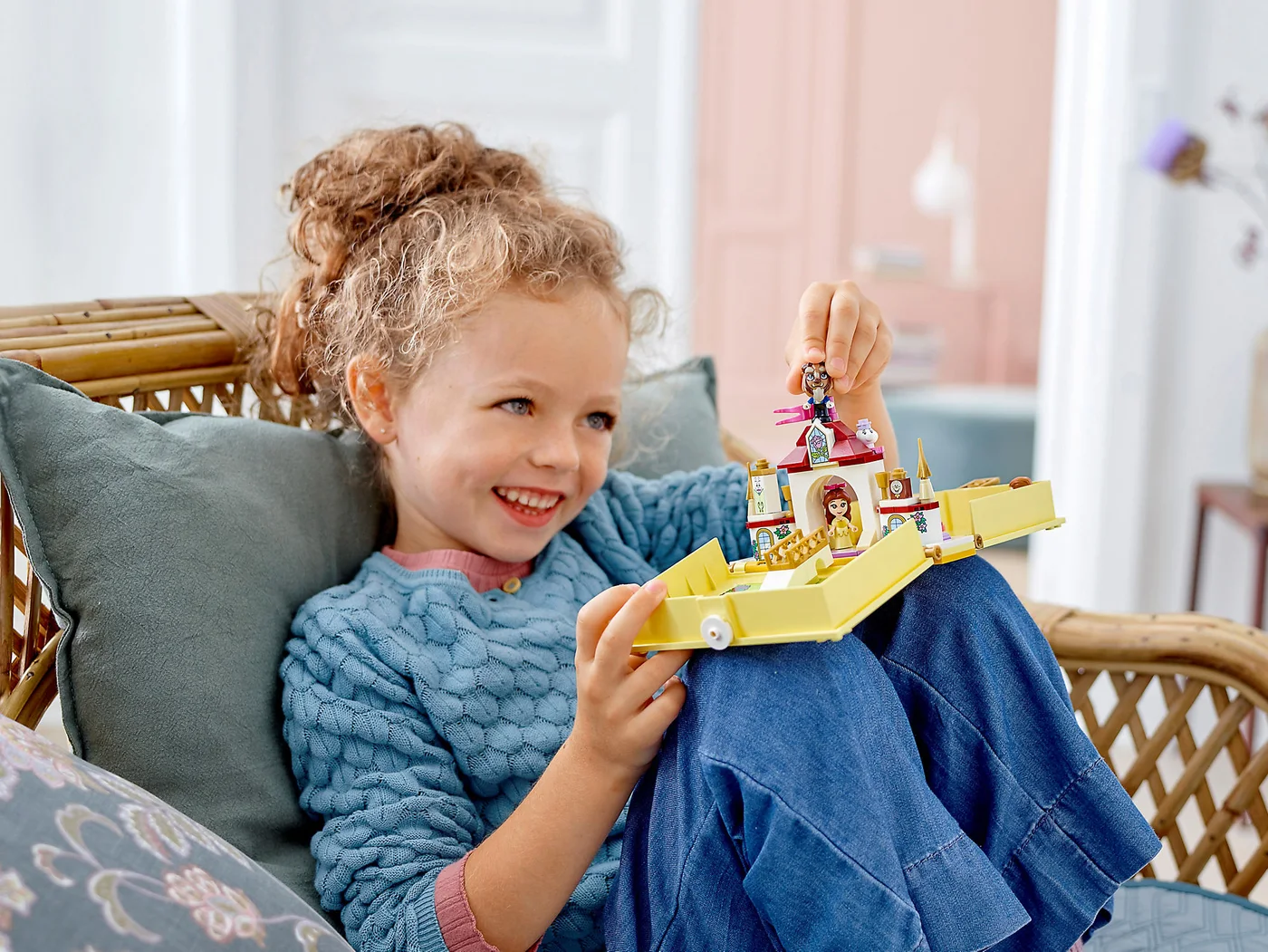 LEGO® Disney 43177 Le avventure nel libro delle fiabe di Belle - vue 8