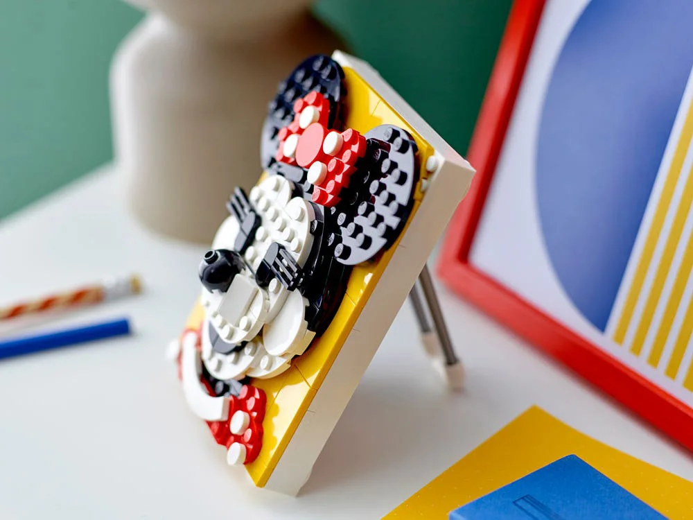 LEGO® Brick Sketches 40457 Minnie - vue 5