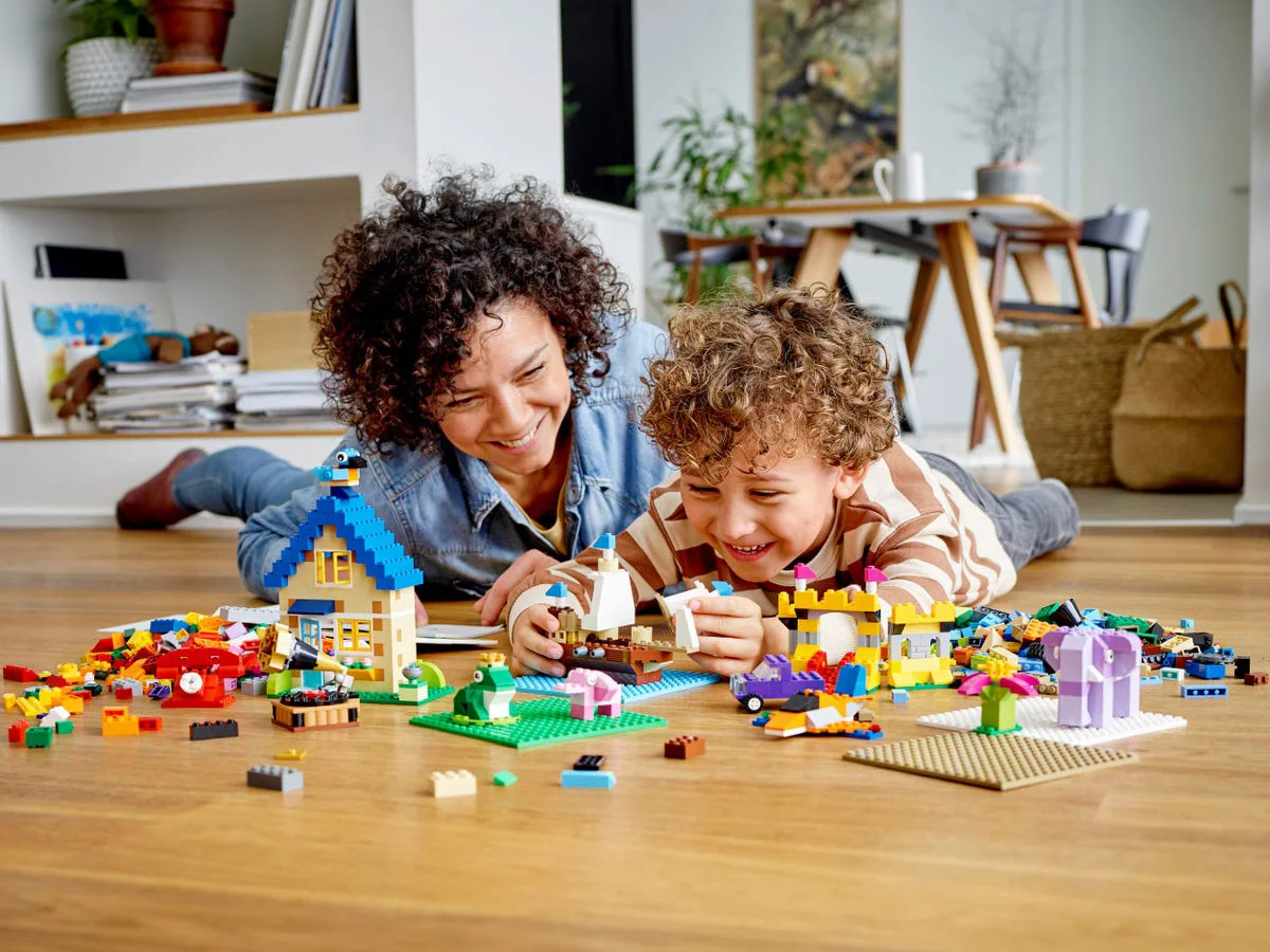 LEGO® Classic 11717 Scatola di mattoncini extra large con piastre da costruzione - vue 13