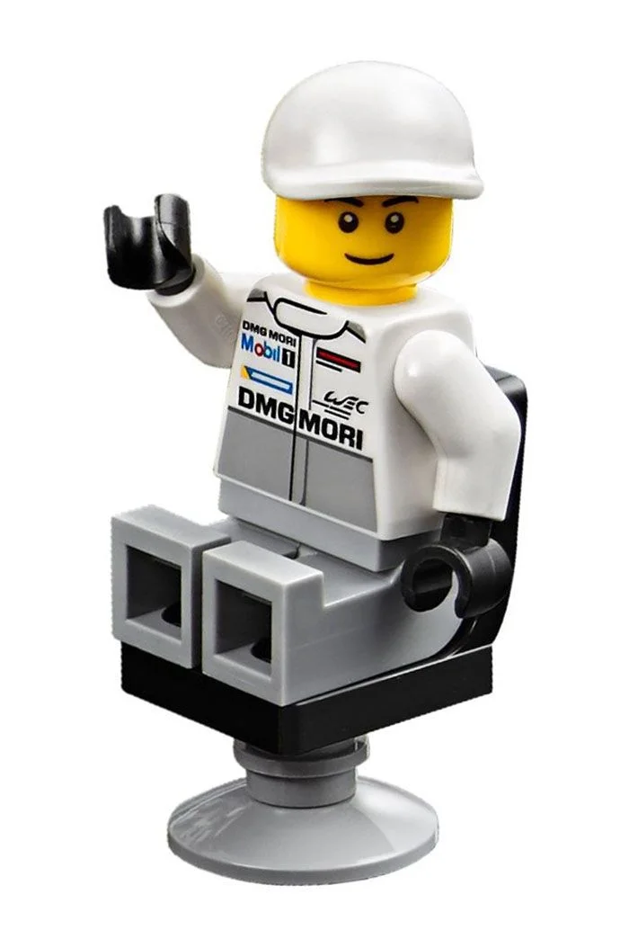 LEGO® Speed Champions 75876 Porsche 919 Hybrid e 917K Pit Lane - vue 4