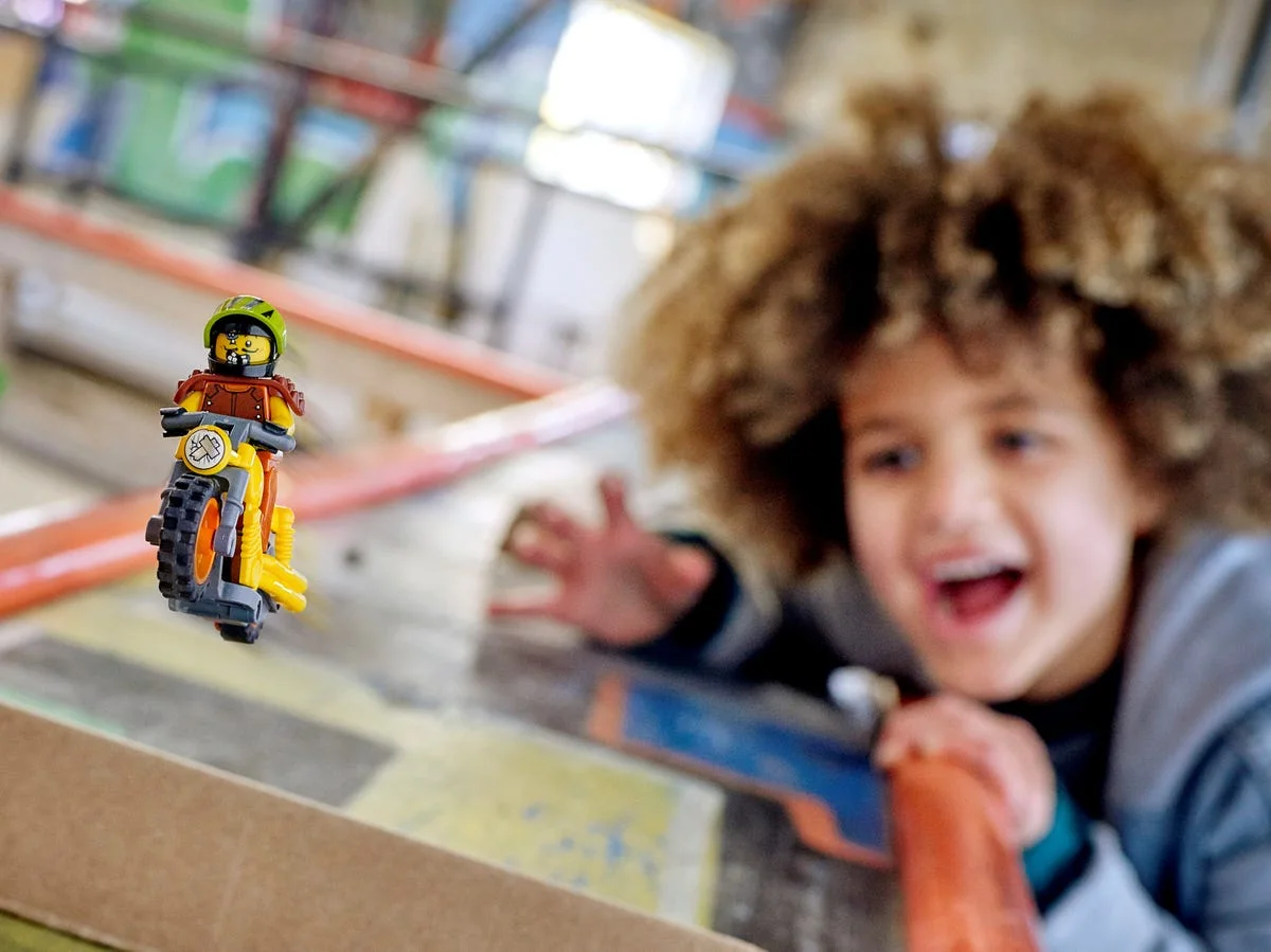 LEGO® City 60297 Stunt Bike da demolizione - vue 11