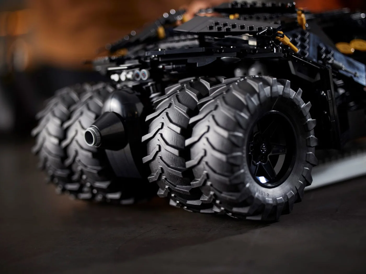 LEGO® DC Comics Super Heroes 76240 LEGO DC Batman Batmobile Tumbler - vue 8