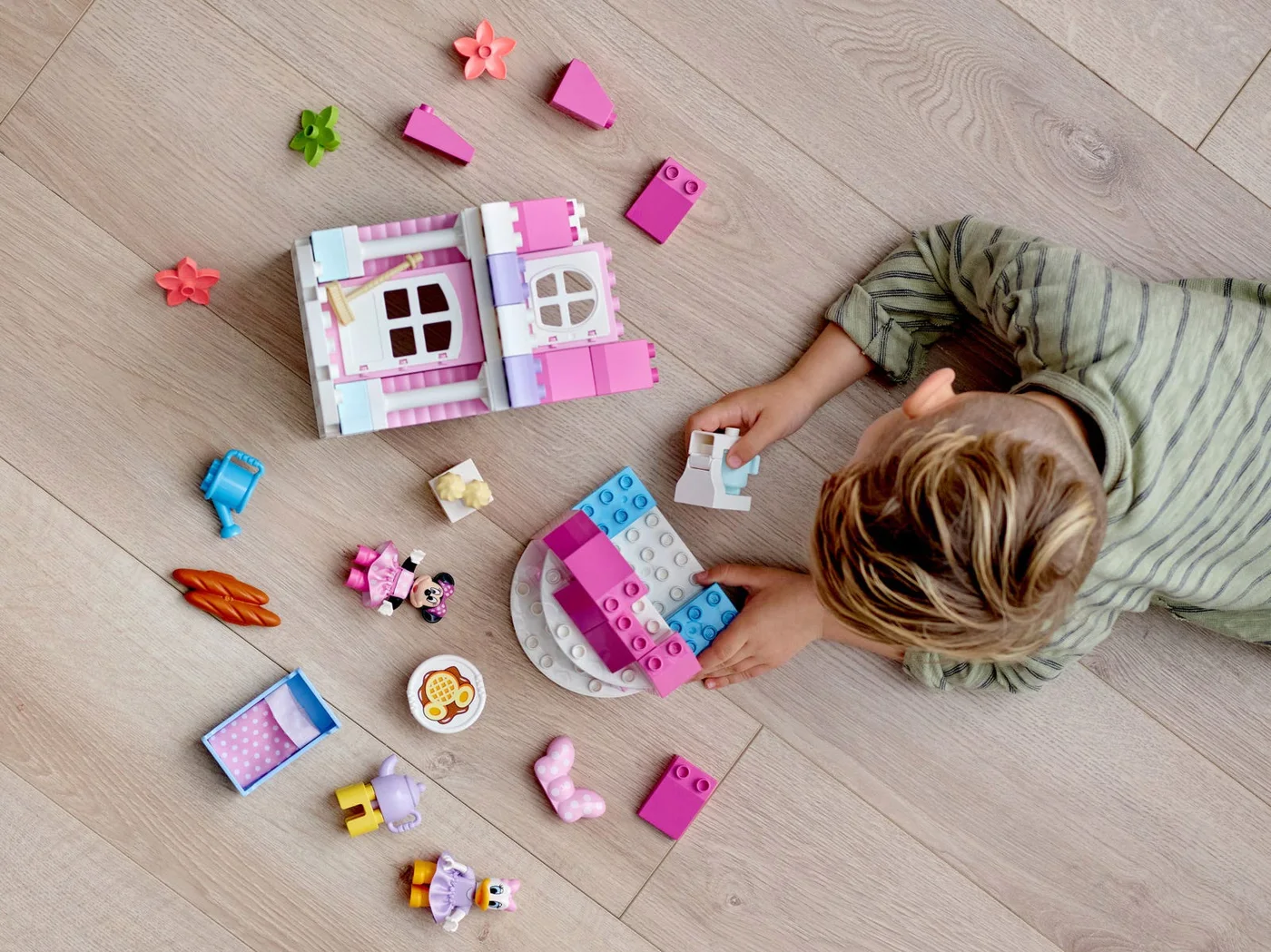 LEGO® DUPLO 10942 La casa e il caffè di Minnie - vue 3