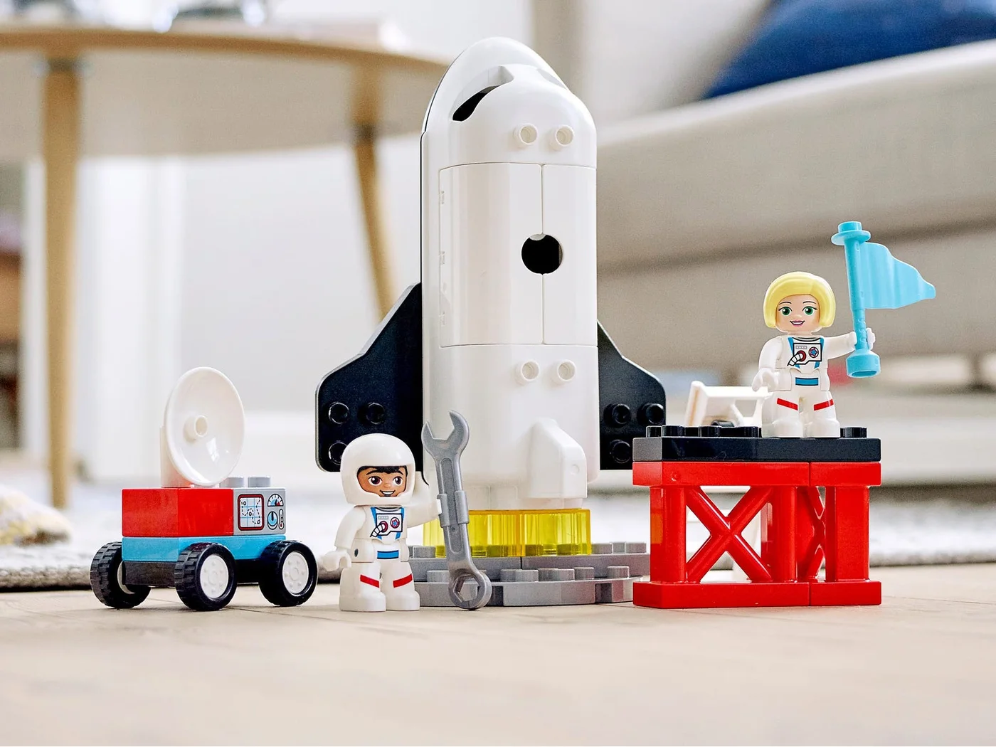 LEGO® DUPLO 10944 Missione dello Space Shuttle - vue 2