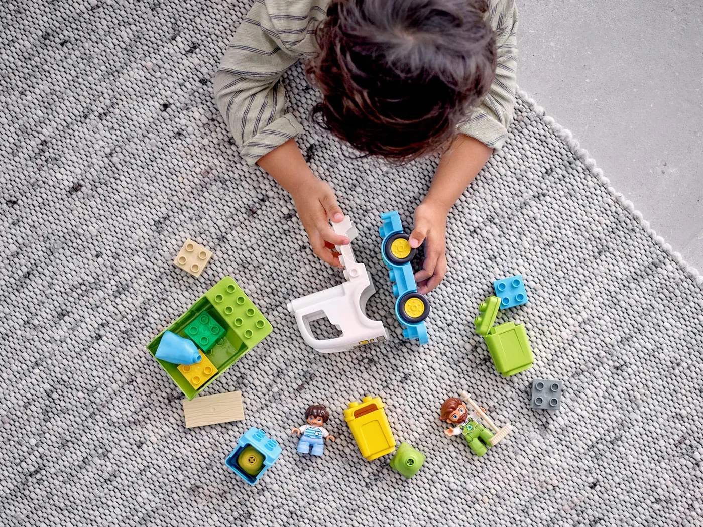 LEGO® DUPLO 10945 Camion della spazzatura e riciclaggio - vue 12