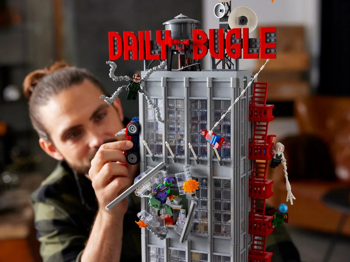 LEGO® Marvel Super Heroes 76178 Daily Bugle - vue 27