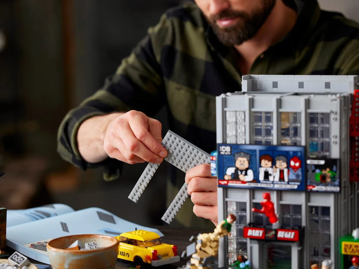 LEGO® Marvel Super Heroes 76178 Daily Bugle - vue 31