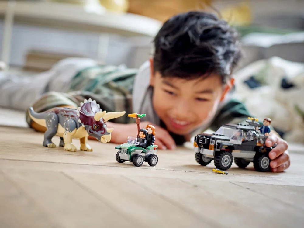 LEGO® Jurassic World 76950 Triceratopo: agguato al pickup - vue 9