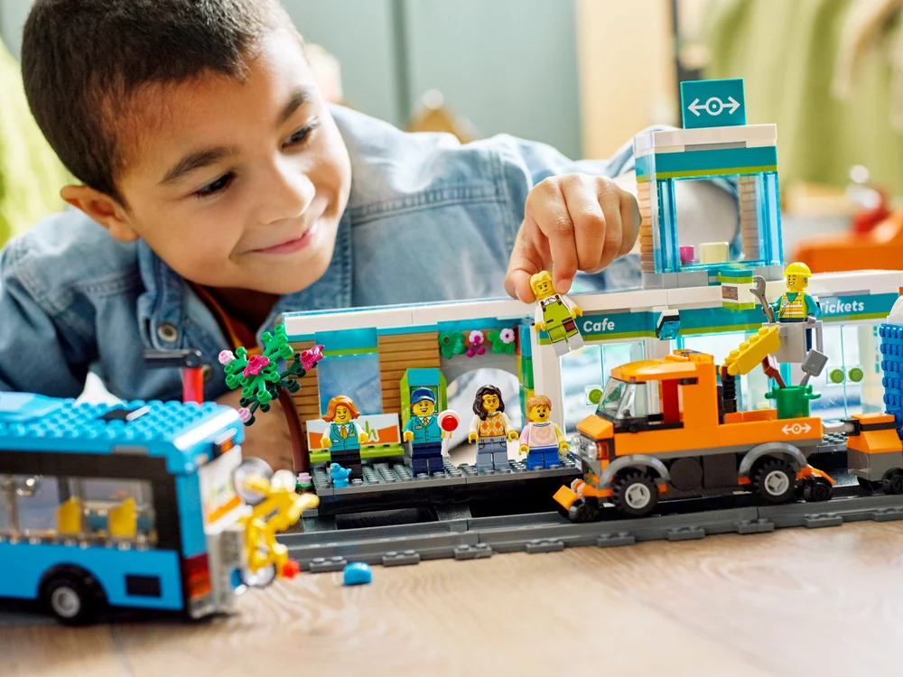 LEGO® City 60335 Stazione ferroviaria - vue 11