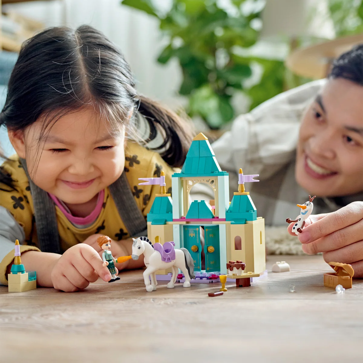 LEGO® Disney 43204 Divertimento al castello di Anna e Olaf - vue 7