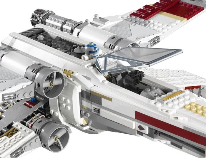 LEGO® Star Wars 10240 Red Five X-wing Starfighter™ - vue 2